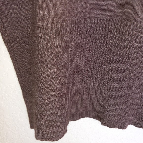 Women's Merona sweater turtleneck Brown size medium NWOT rayon/ nylon - Picture 4 of 6